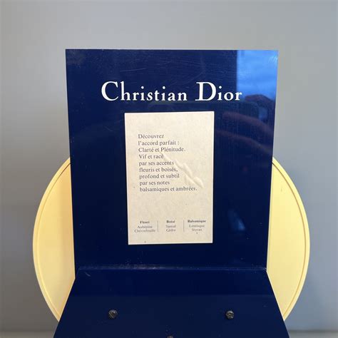 dior aufsteller